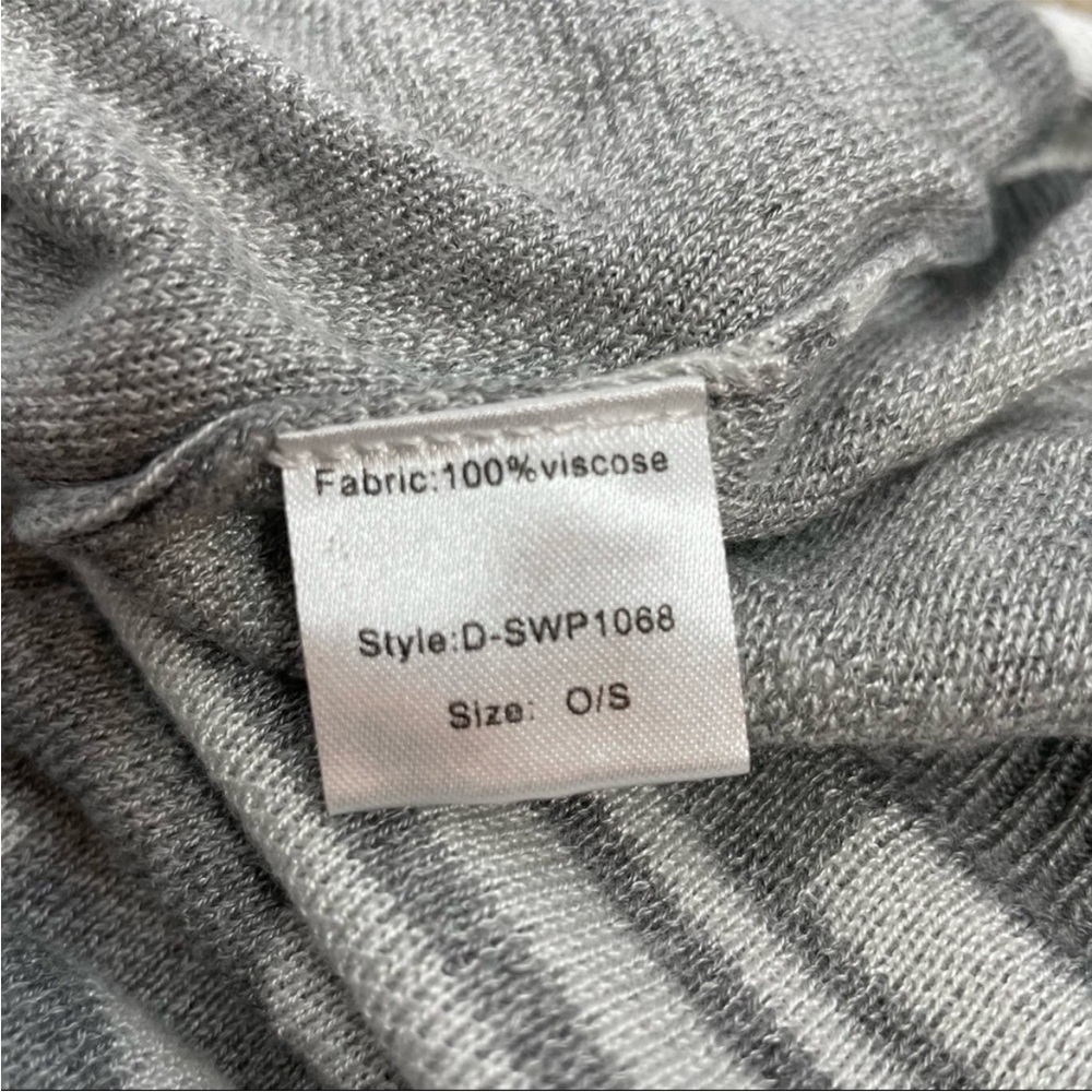 ELAN Grey White Dolman Sleeve Soft Oversized Knit Sweater Size One Size Boho - Picture 7 of 7